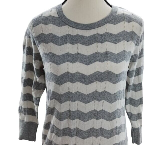 Ann Taylor Sweater Gray White Striped Fitted Knit 3/4 Sleeve Womens Size Small - Picture 2 of 6